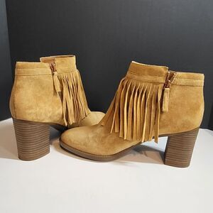 Naturilizer Tan Ankle Boots